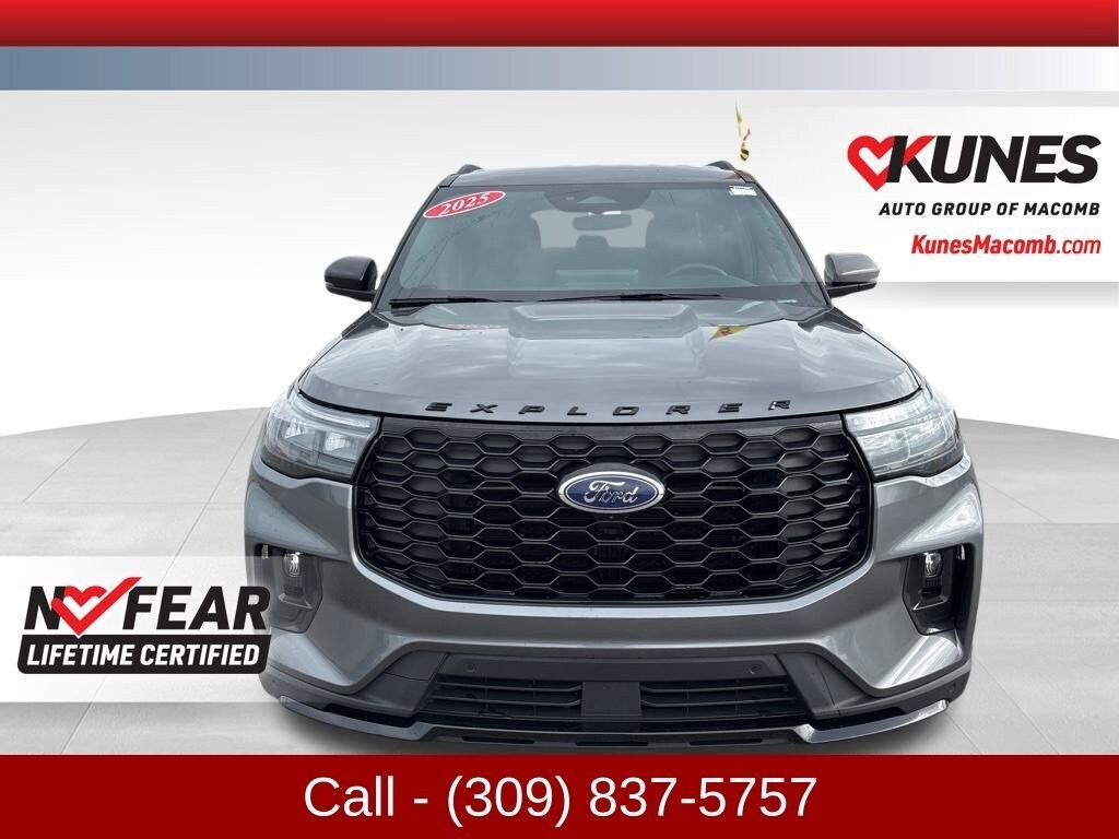 Used 2025 Ford Explorer ST-Line SUV