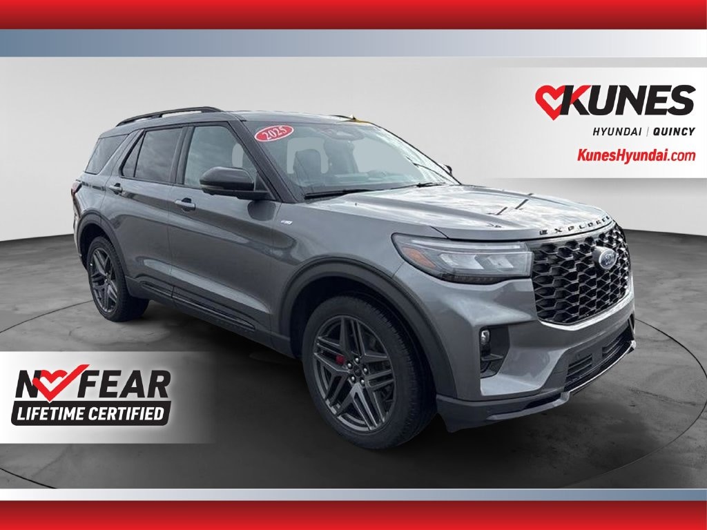 Used 2025 Ford Explorer ST-Line SUV