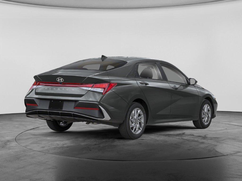 New 2026 Hyundai Elantra SEL Sport Sedan