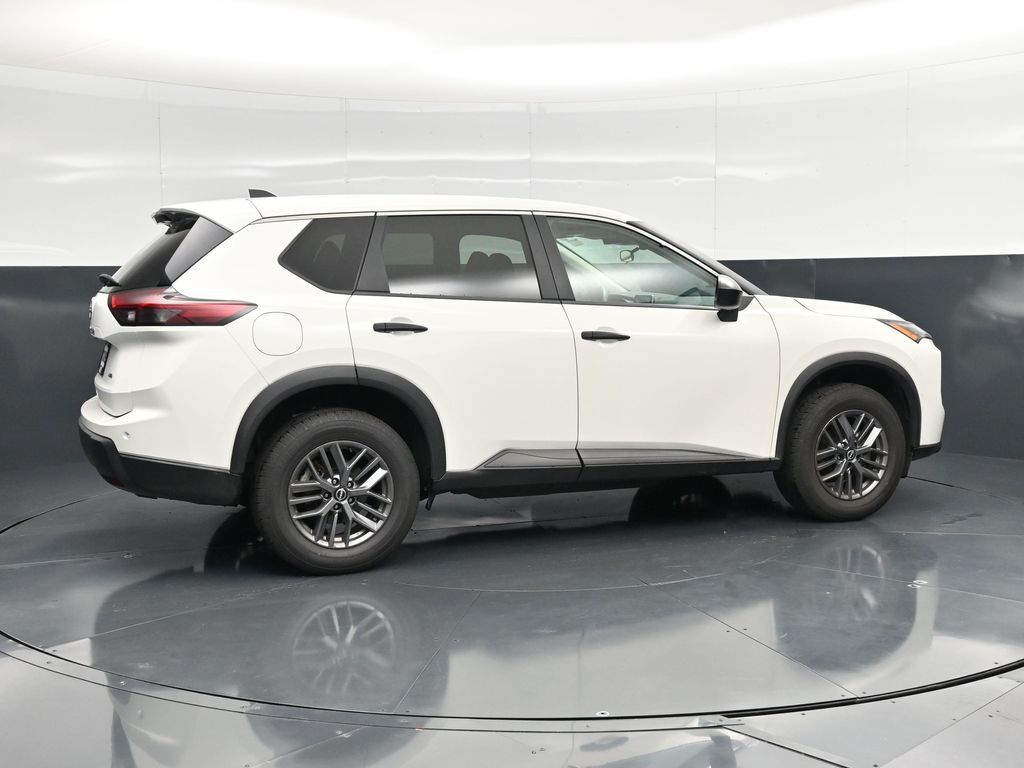 Used 2024 Nissan Rogue S SUV