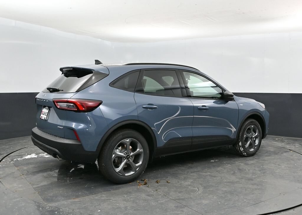 New 2026 Ford Escape ST-Line SUV