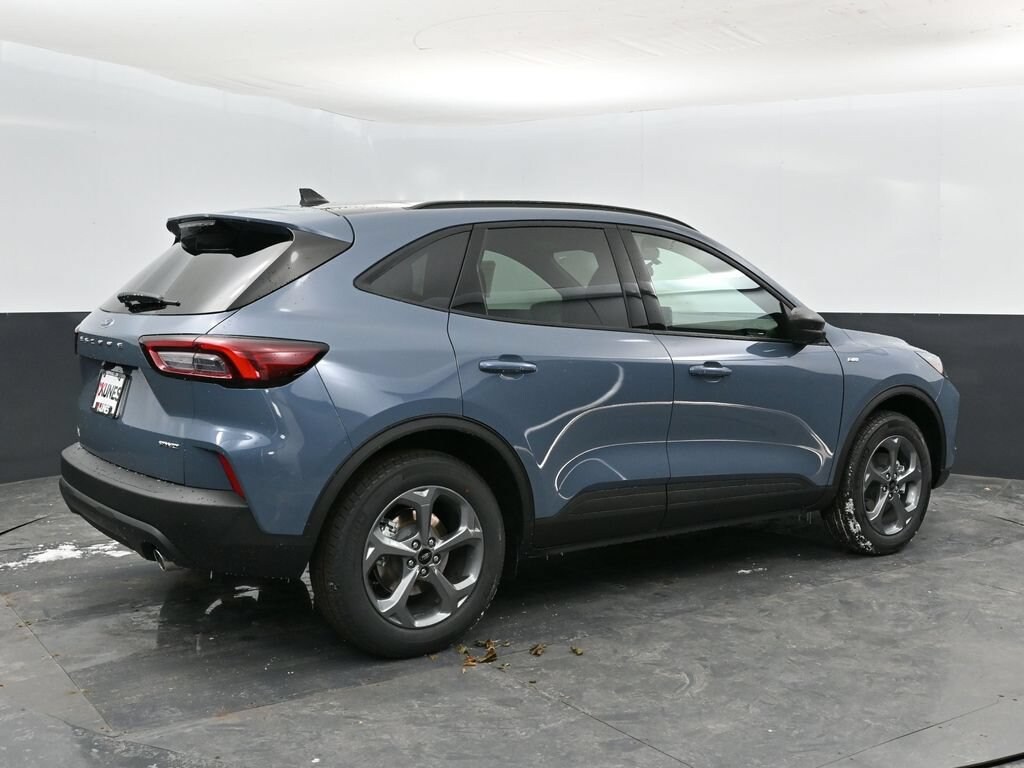 New 2026 Ford Escape ST-Line SUV