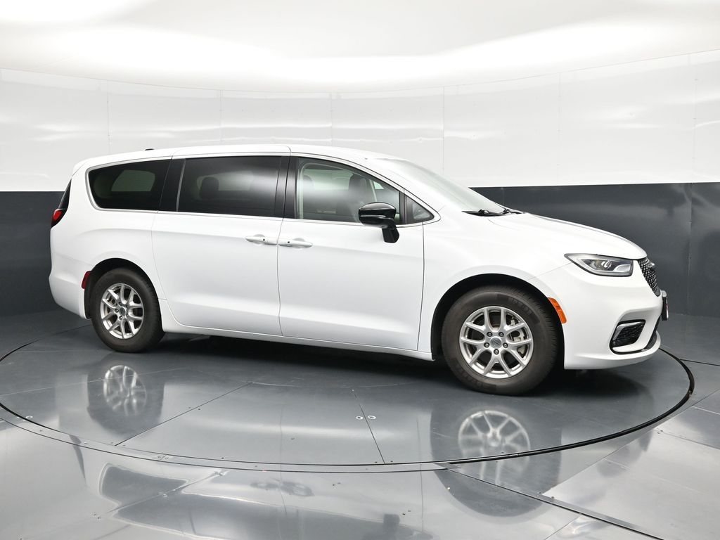 Certified 2024 Chrysler Pacifica Touring L Minivan/Van