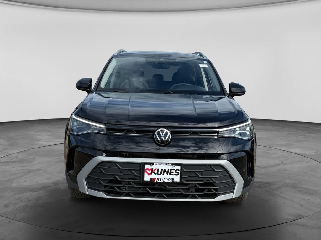 Used 2025 Volkswagen Taos SE