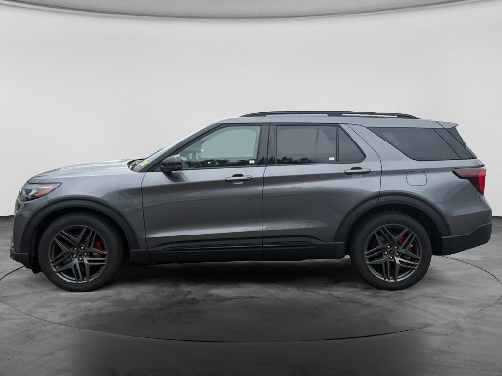 Used 2025 Ford Explorer ST