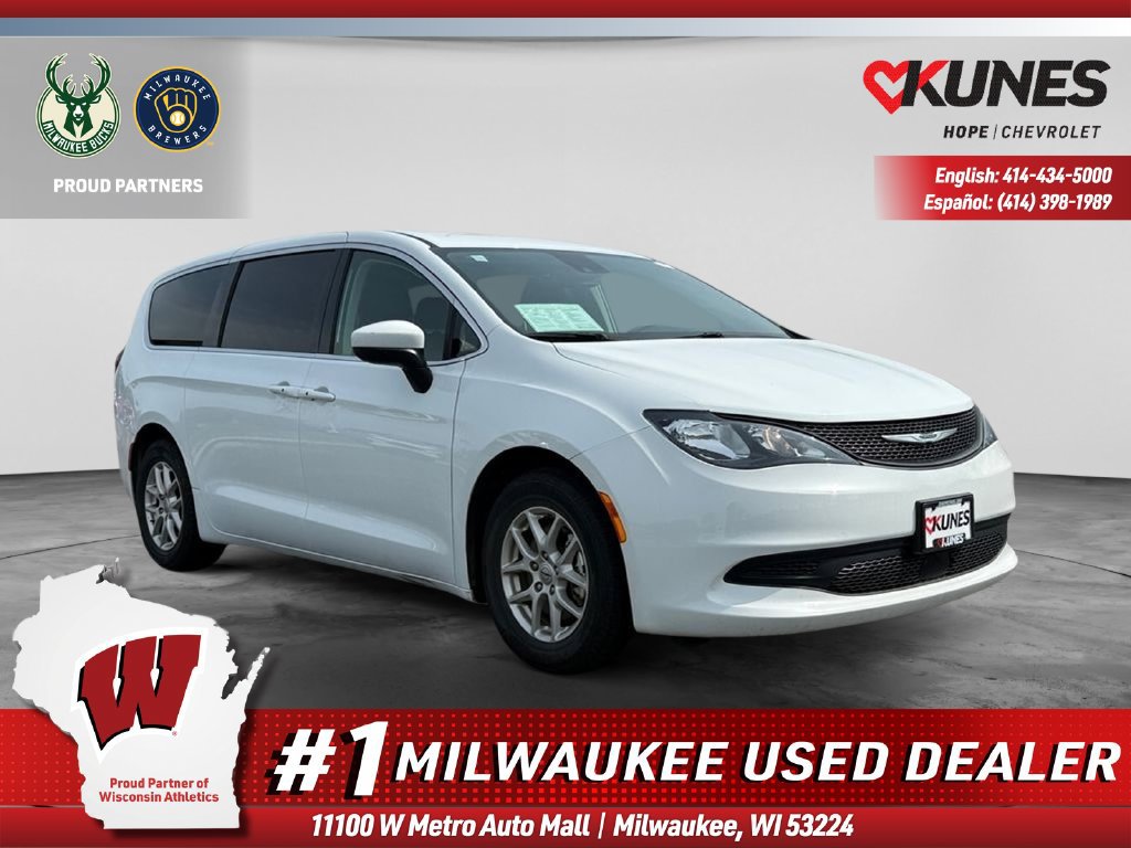 2023 Chrysler Voyager