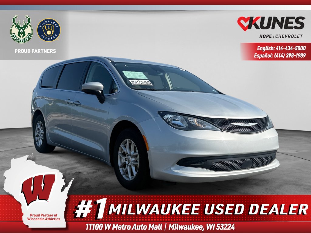 2023 Chrysler Voyager