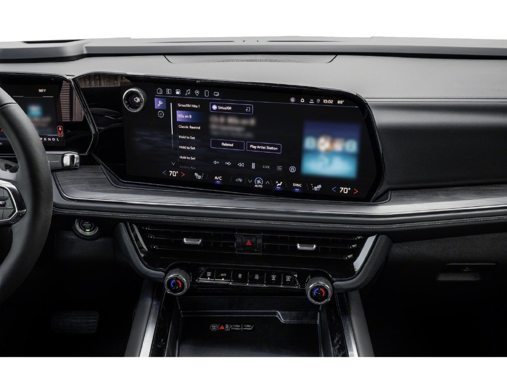 2027 Chevrolet Suburban LT - Photo 7