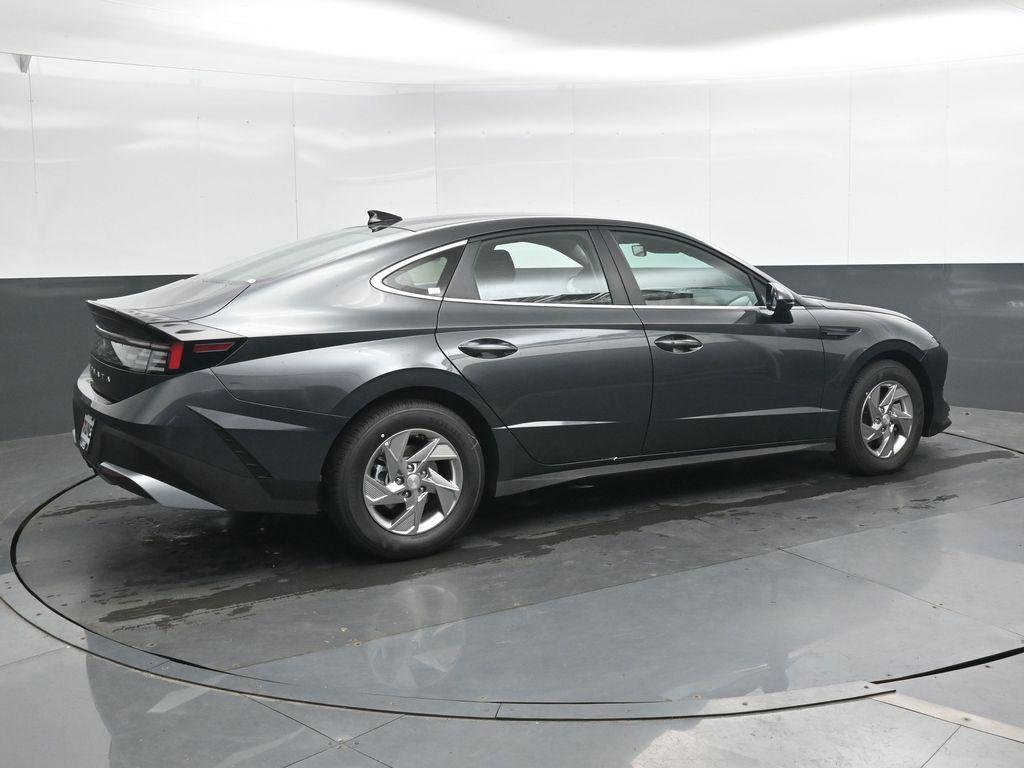 New 2026 Hyundai Sonata SE Sedan