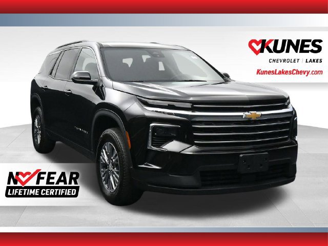 Used 2025 Chevrolet Traverse LT SUV