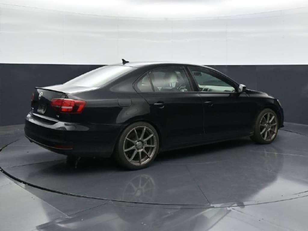 Used 2016 Volkswagen Jetta Sedan 1.8T Sport