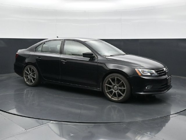 Used 2016 Volkswagen Jetta Sedan 1.8T Sport
