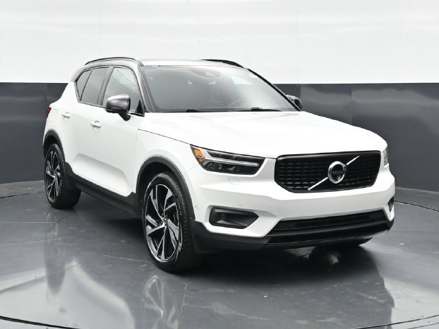 Used 2021 Volvo XC40 R-Design