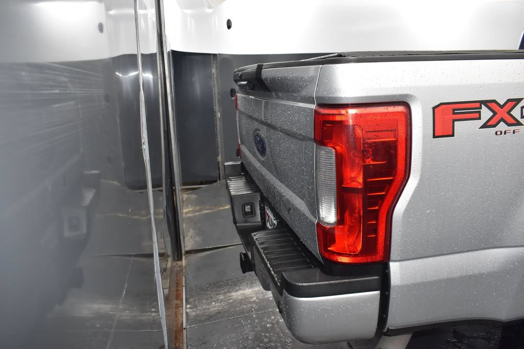 Used 2018 Ford F-250 Lariat Truck Crew Cab