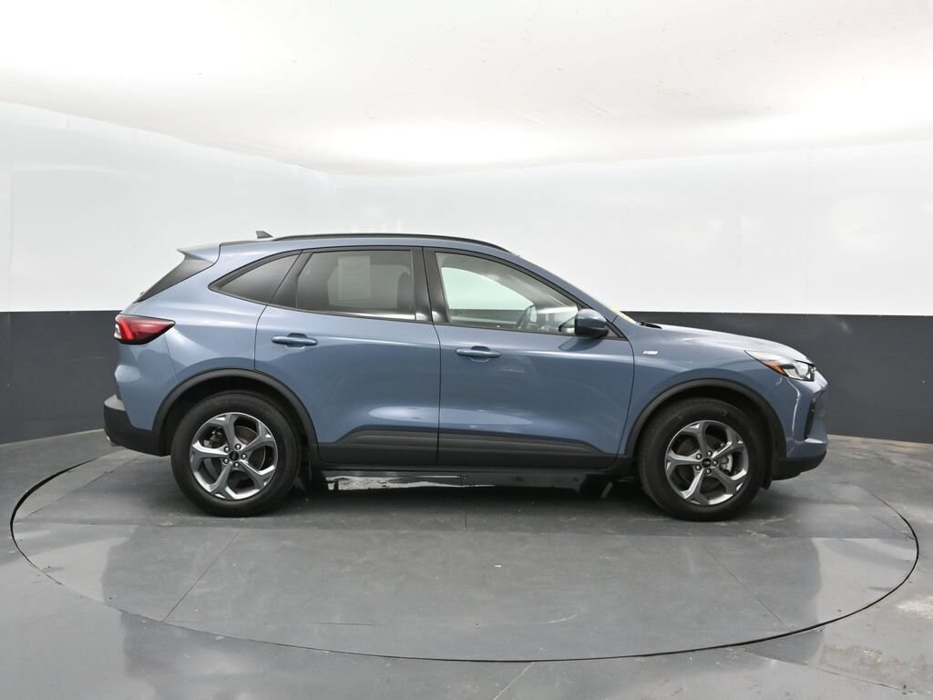 Used 2025 Ford Escape ST-Line Select SUV