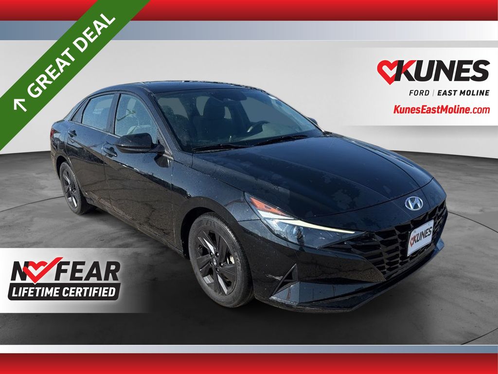 2022 Hyundai Elantra SEL