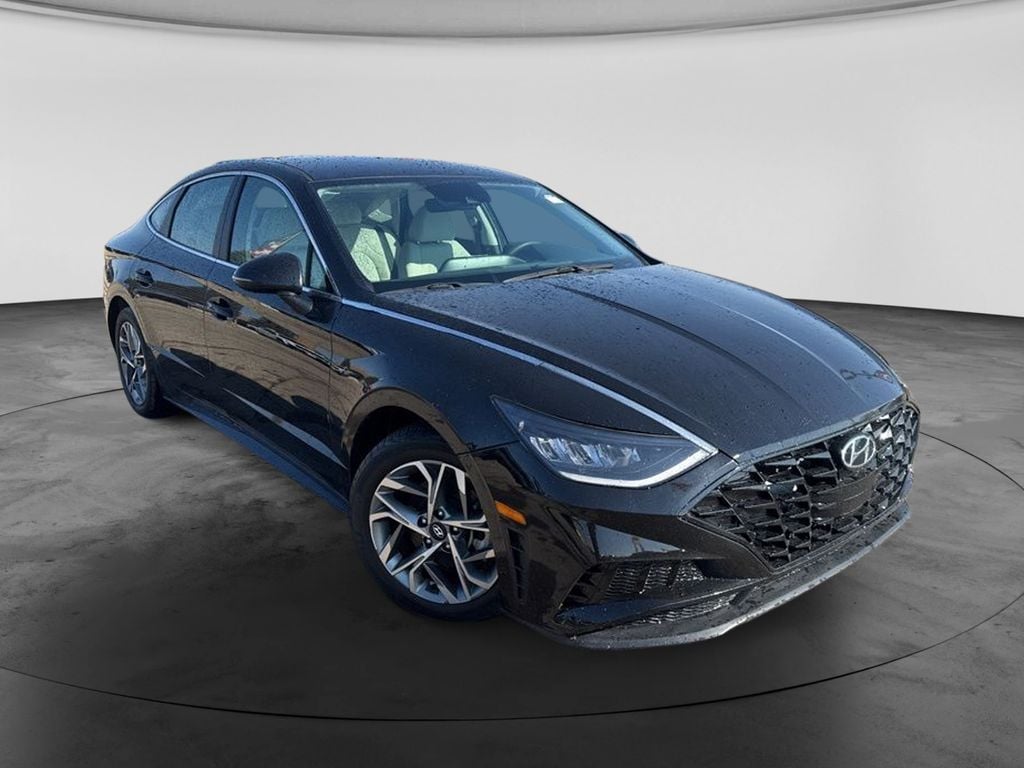 Used 2023 Hyundai Sonata SEL Sedan