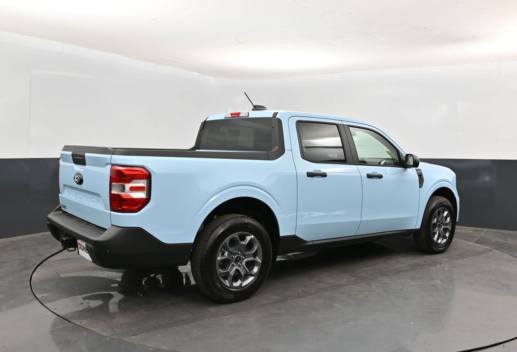 New 2026 Ford Maverick XLT Truck SuperCrew