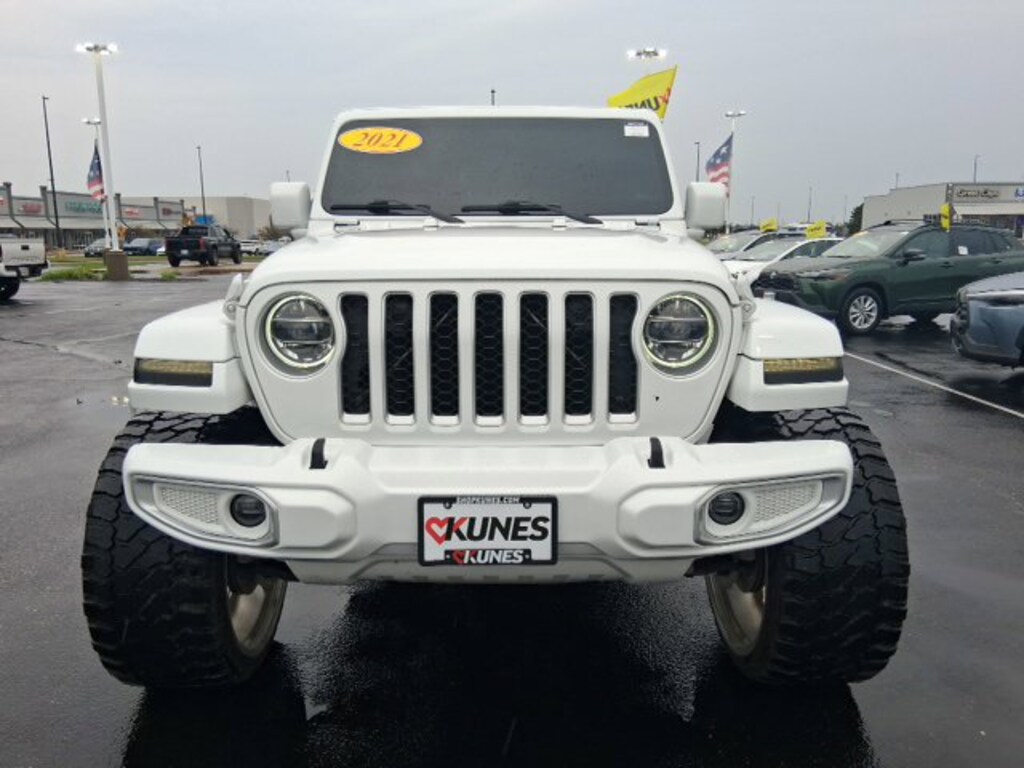 Used 2021 Jeep Gladiator Overland Truck Crew Cab