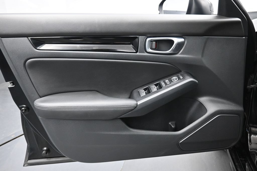 2025 Honda Civic Hatchback Sport Touring - Photo 19
