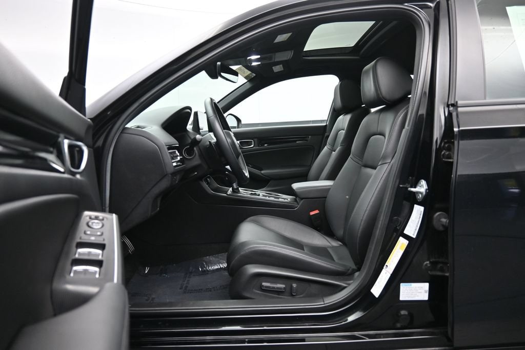 2025 Honda Civic Hatchback Sport Touring - Photo 18