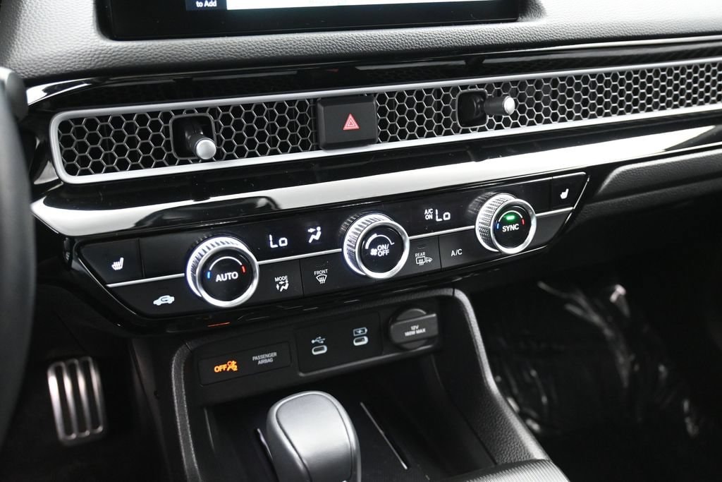 2025 Honda Civic Hatchback Sport Touring - Photo 14