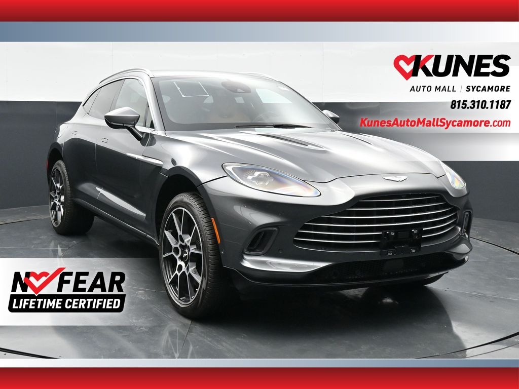 2021 Aston Martin DBX