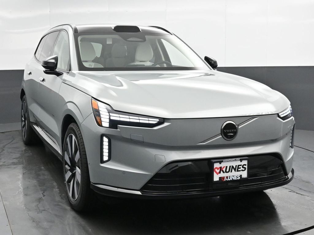 Used 2025 Volvo EX90 Ultra 7-Pass Twin 7-Seater SUV