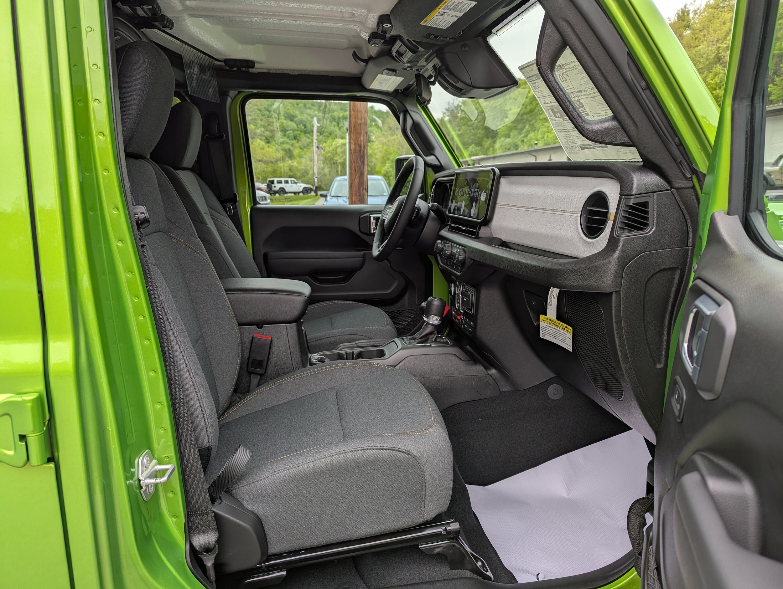 2026 Jeep Wrangler 4-Door Willys - Photo 13