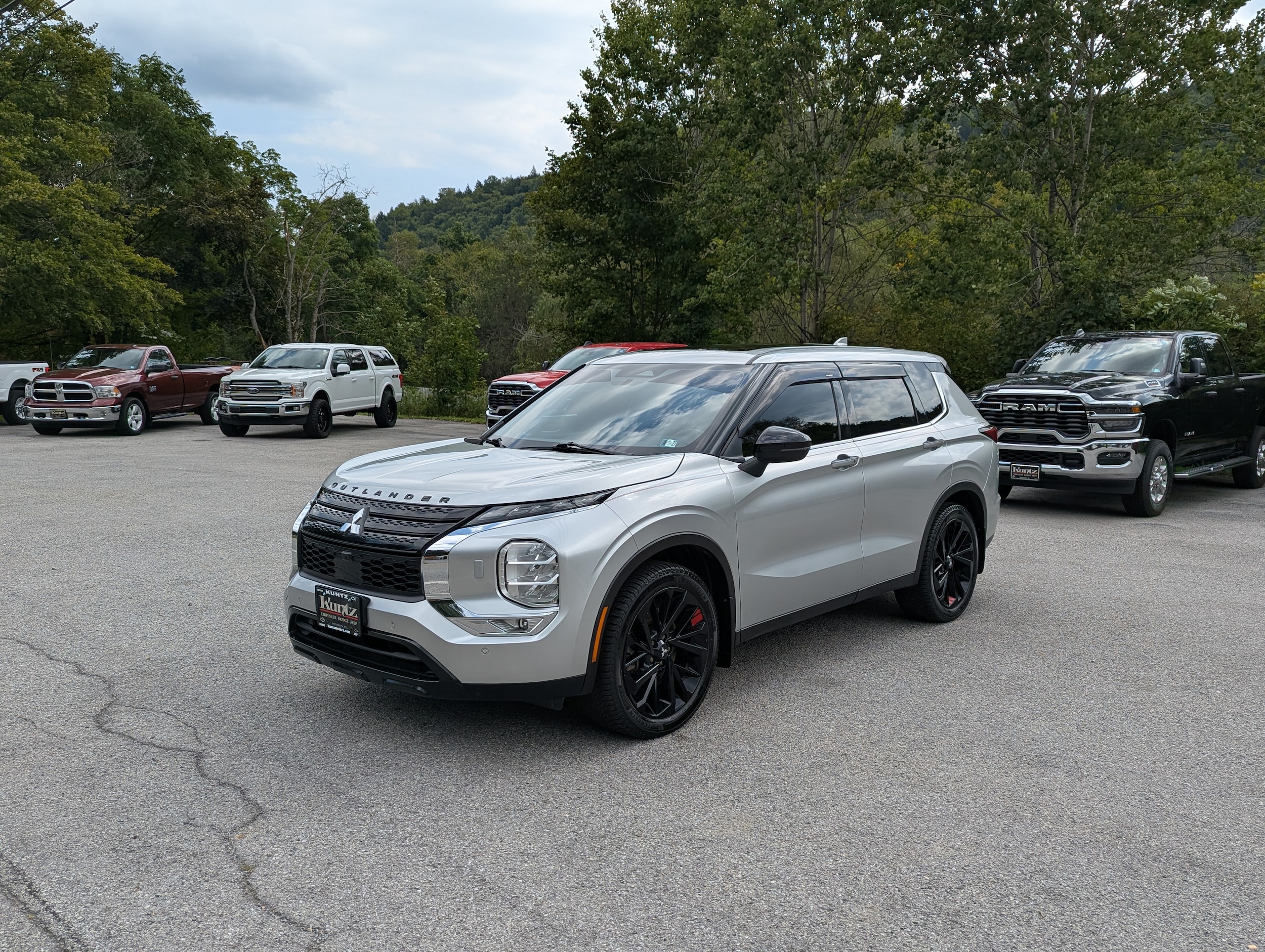 2022 Mitsubishi Outlander Black Edition
