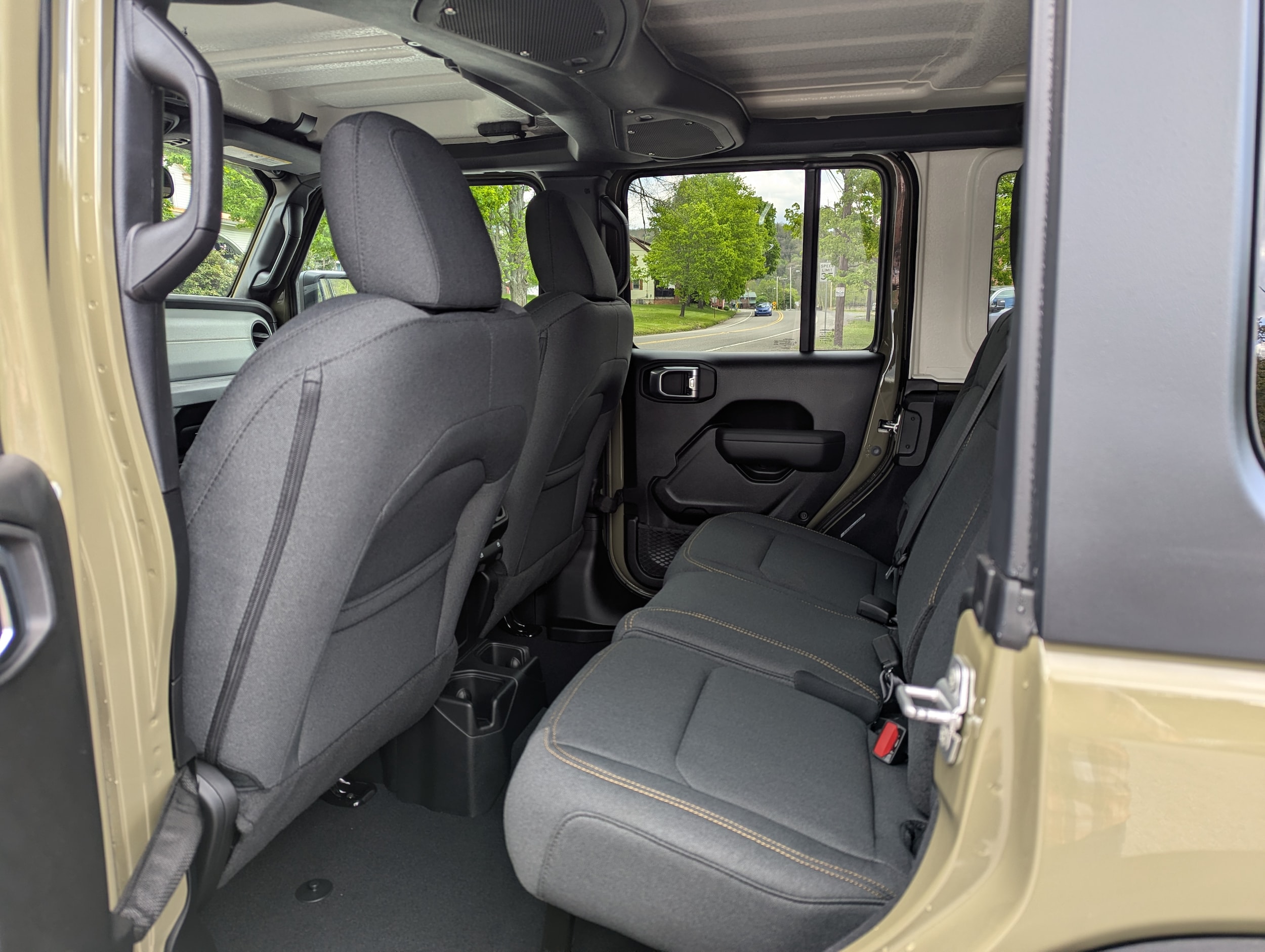2026 Jeep Wrangler 4-Door Willys - Photo 10