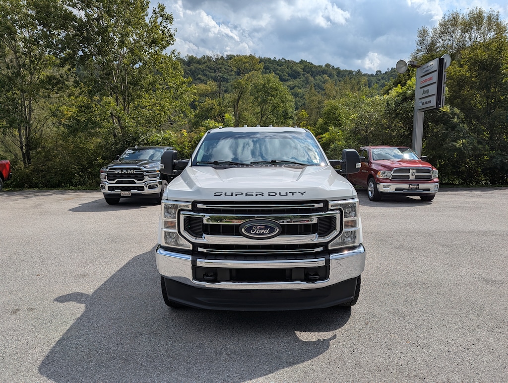 Used 2022 Ford F-250 XL Crew Cab STX FX4 160"WB 4x4 Truck Crew Cab