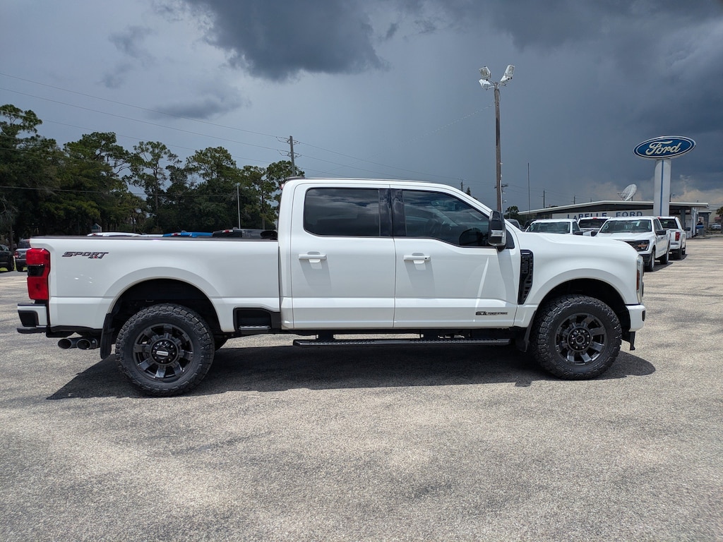 Used 2024 Ford Super Duty F-350 SRW LARIAT LARIAT 4WD Crew Cab 6.75 Box