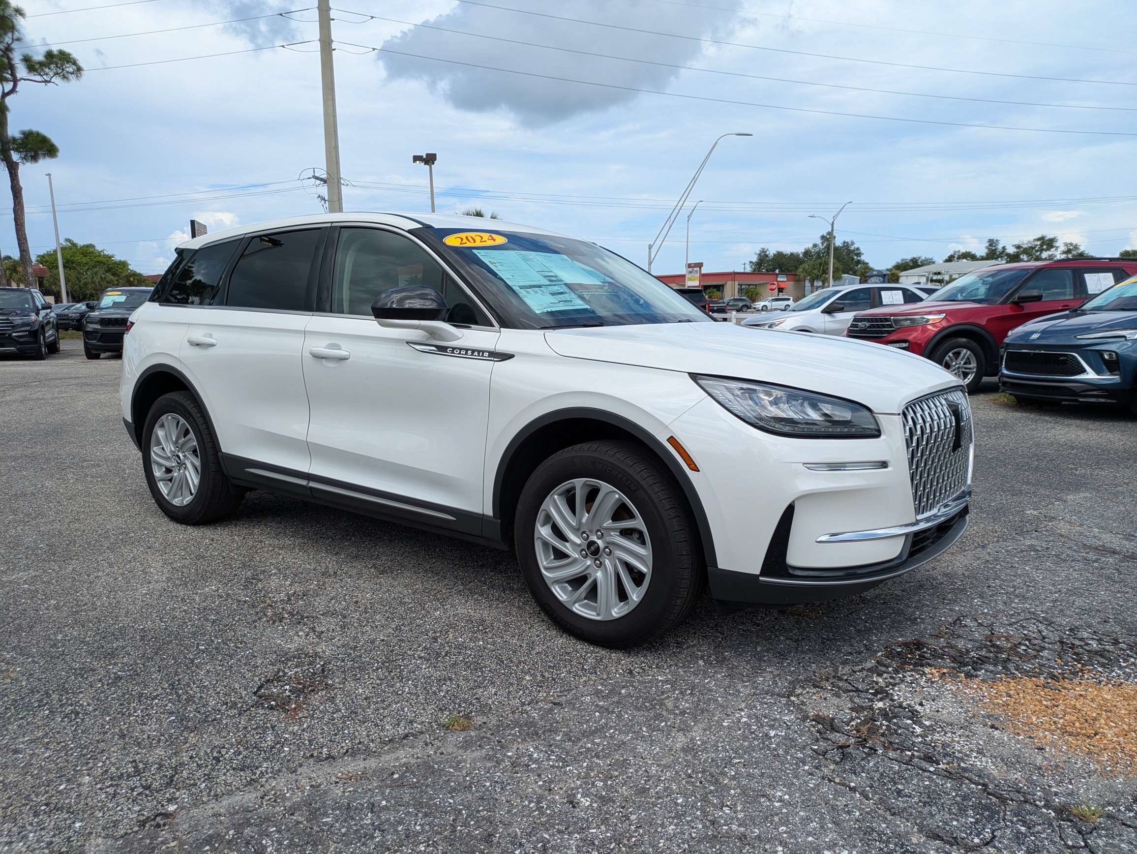 Used 2024 Lincoln Corsair Premiere Premiere FWD