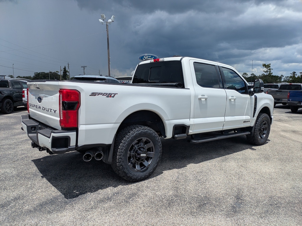 Used 2024 Ford Super Duty F-350 SRW LARIAT LARIAT 4WD Crew Cab 6.75 Box