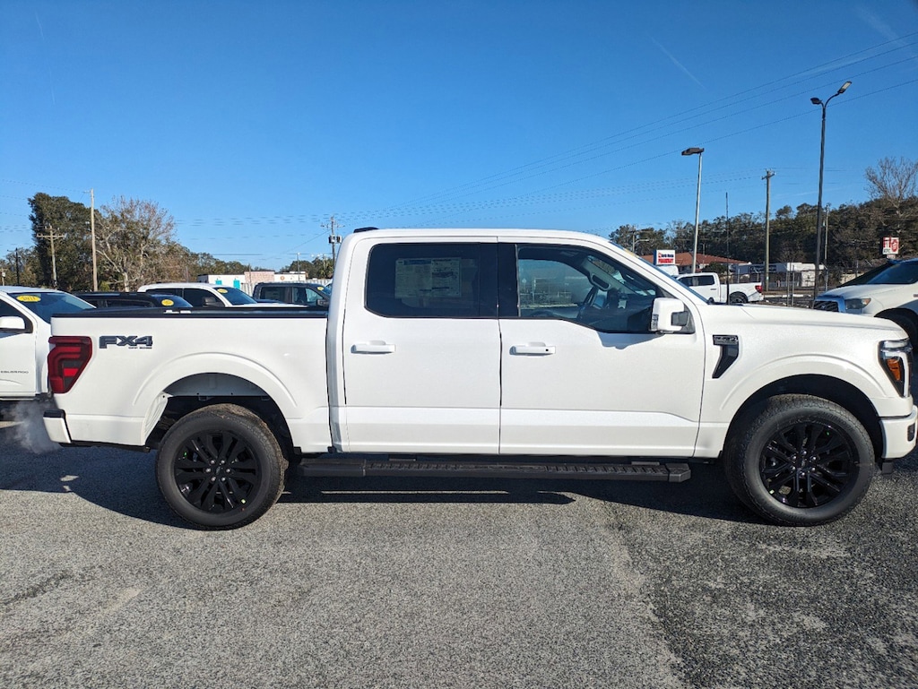 New 2025 Ford F-150 LARIAT LARIAT 4WD SuperCrew 5.5 Box