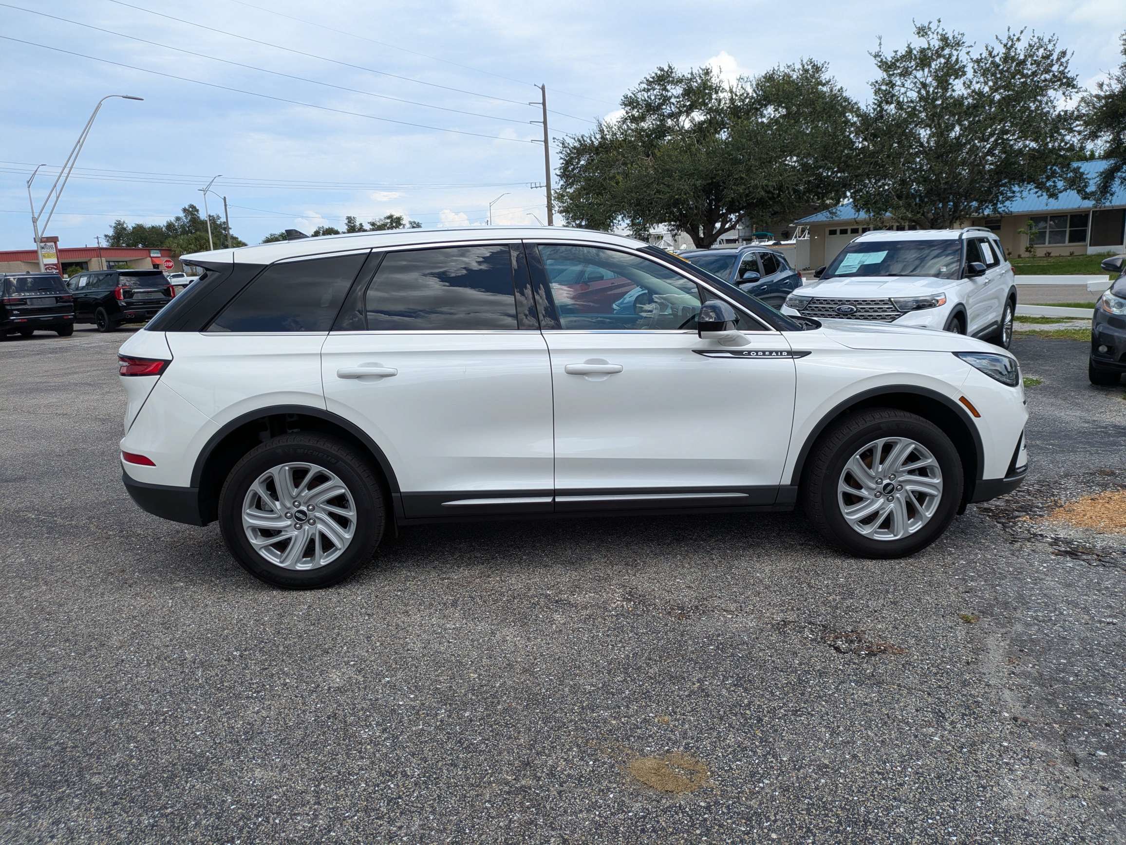 Used 2024 Lincoln Corsair Premiere Premiere FWD