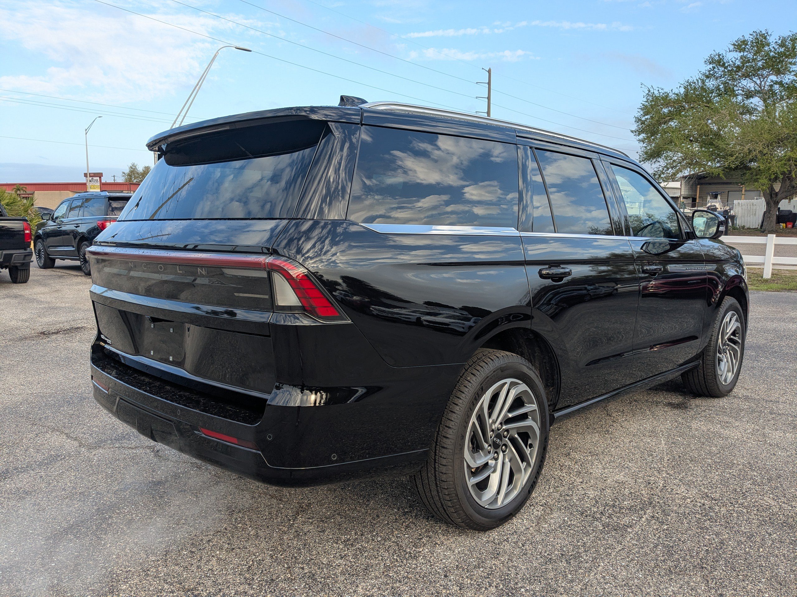Used 2025 Lincoln Navigator Reserve Reserve 4x4