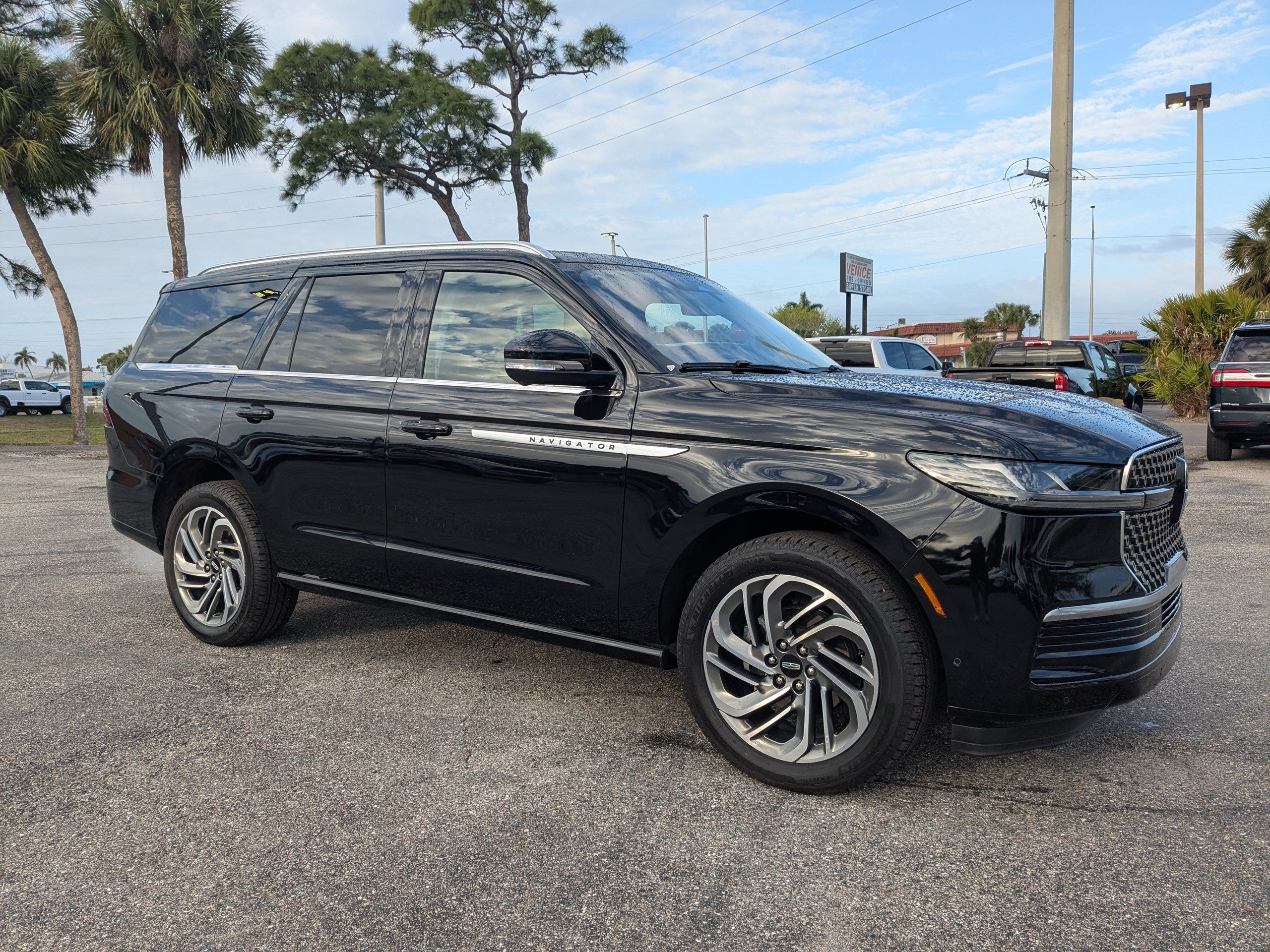 Used 2025 Lincoln Navigator Reserve Reserve 4x4