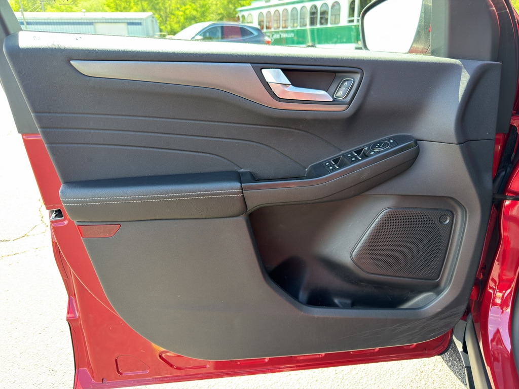 2025 Ford Escape Plug-in hybrid PHEV - Photo 9
