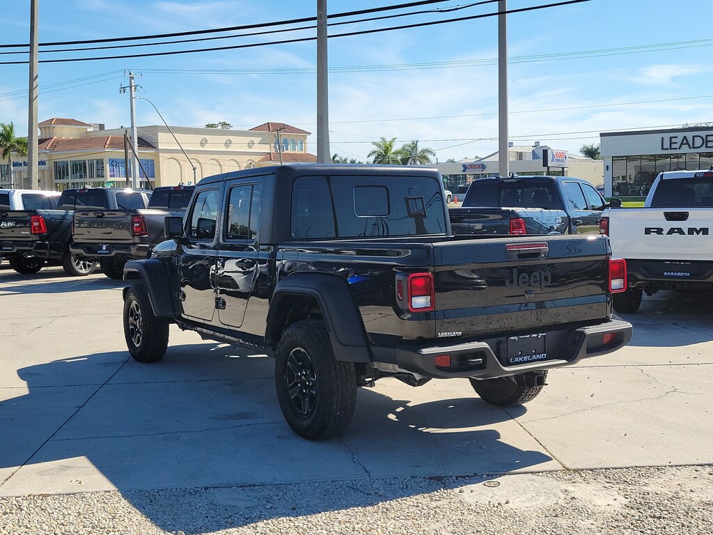 Used 2023 Jeep Gladiator Sport Sport 4x4