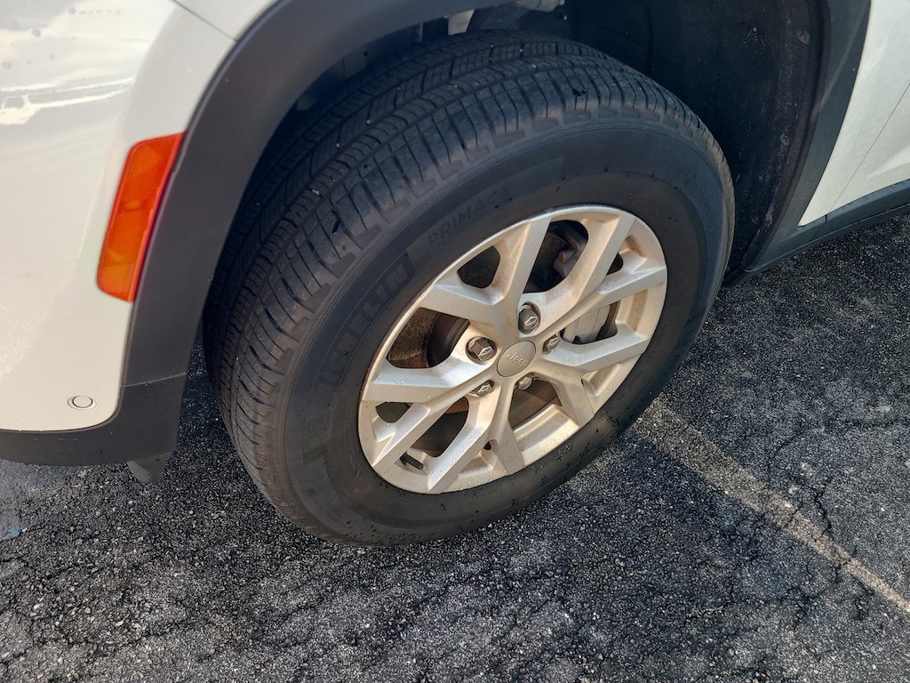 Used 2023 Jeep Grand Cherokee Limited Limited 4x2