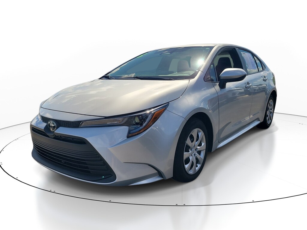 Used 2025 Toyota Corolla LE Sedan