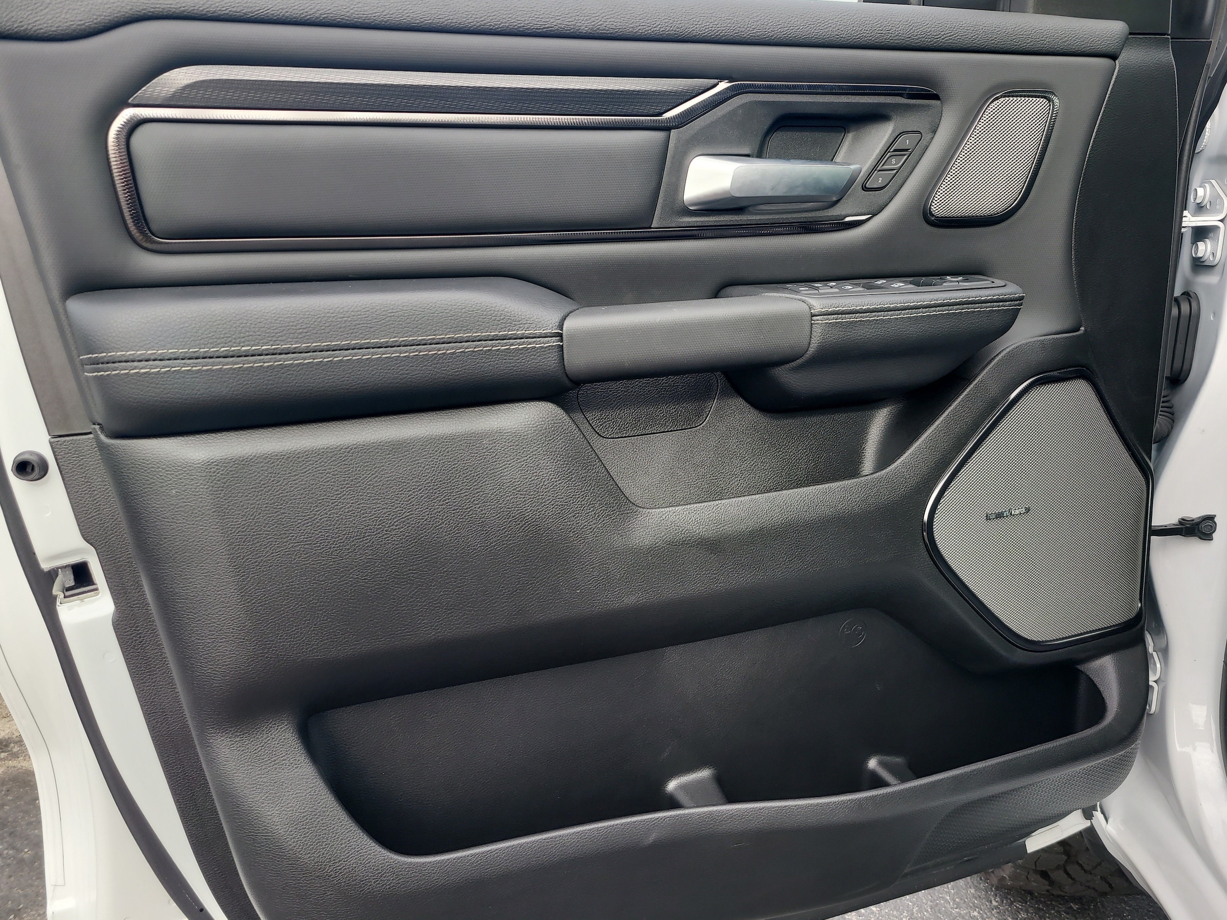 2026 RAM 1500 Rebel - Photo 12