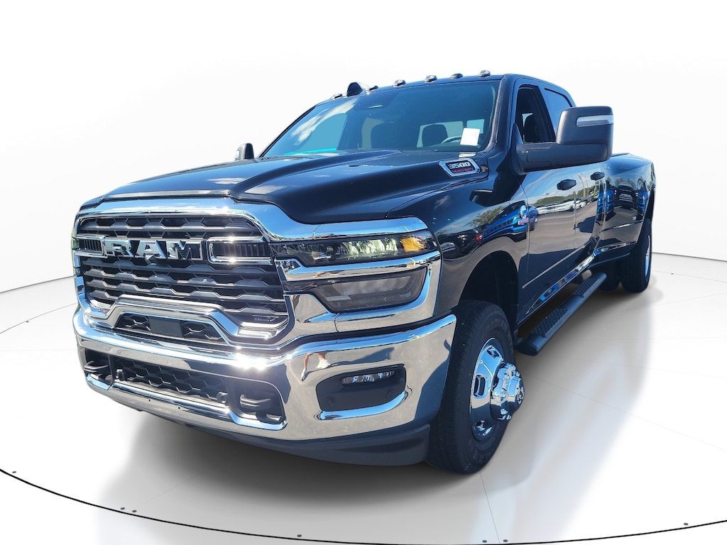 New 2027 Ram 3500 TRADESMAN CREW CAB 4X4 8' BOX Pickup