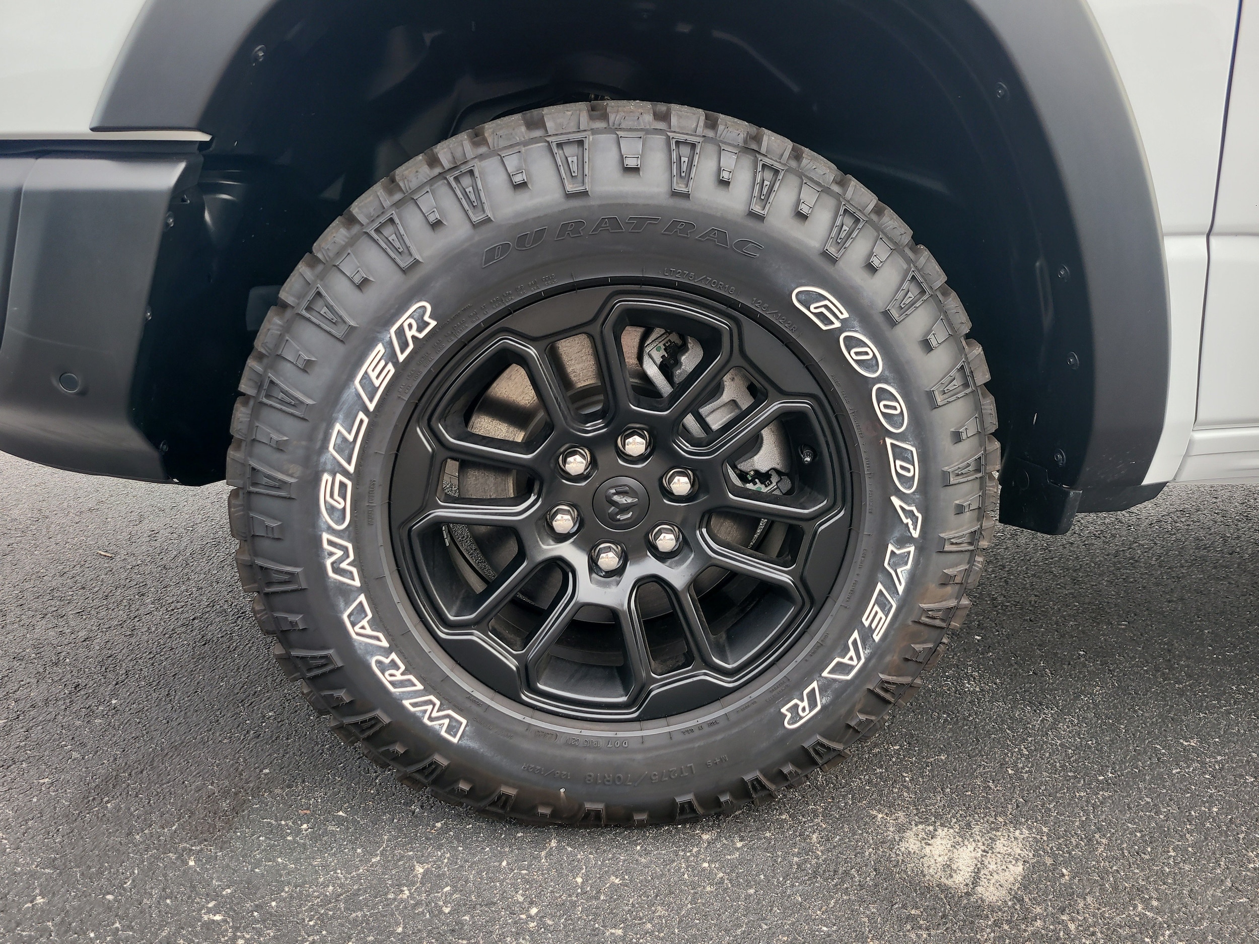 2026 RAM 1500 Rebel - Photo 10