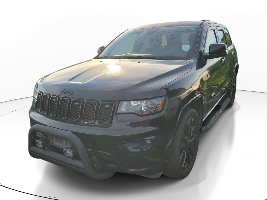 Used 2019 Jeep Grand Cherokee Altitude SUV