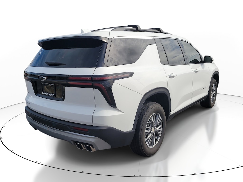 Used 2025 Chevrolet Traverse LT SUV