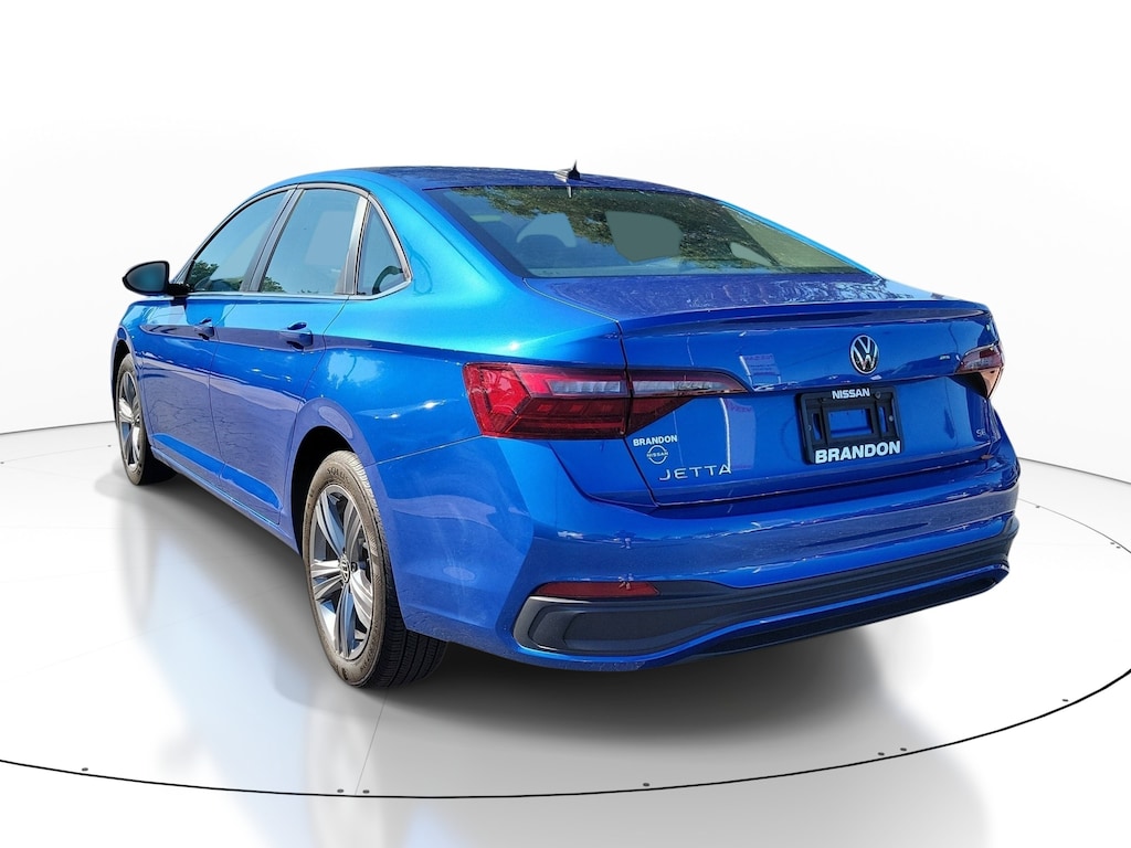 Used 2024 Volkswagen Jetta 1.5T SE Sedan