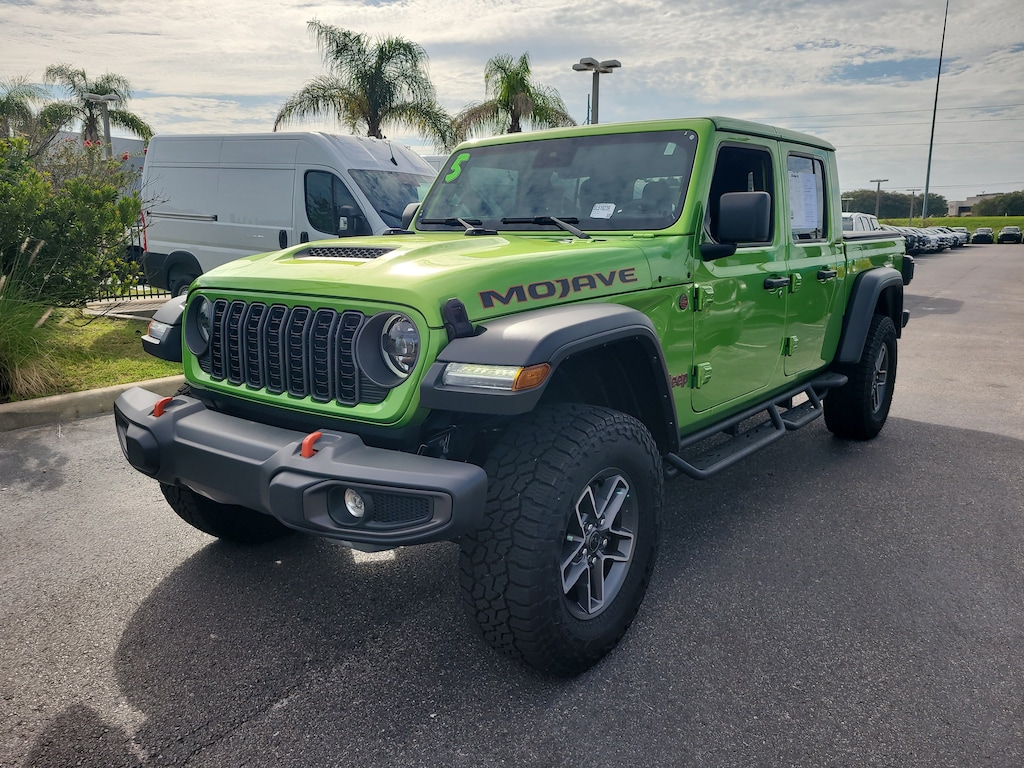 Used 2025 Jeep Gladiator Mojave Truck Crew Cab
